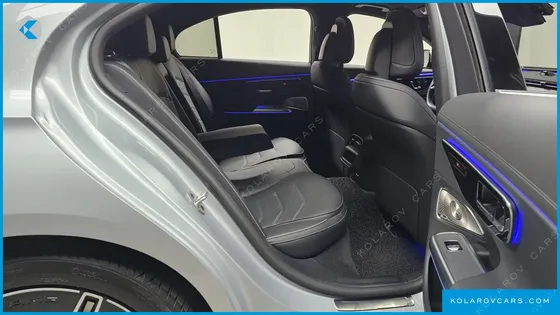 MERCEDES E-CLASS E300 4MATIC AMG LINE