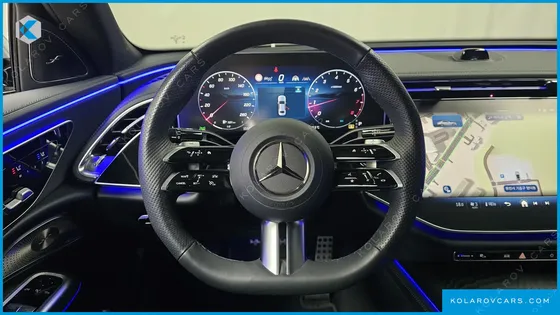 MERCEDES E-CLASS E300 4MATIC AMG LINE