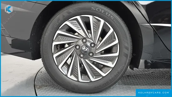 HYUNDAI SONATA EXCLUSIVE