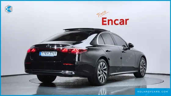MERCEDES E-CLASS E300 4MATIC EXCLUSIVE