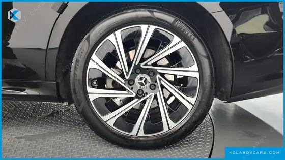 MERCEDES E-CLASS E300 4MATIC EXCLUSIVE