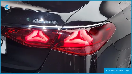 MERCEDES E-CLASS E300 4MATIC EXCLUSIVE
