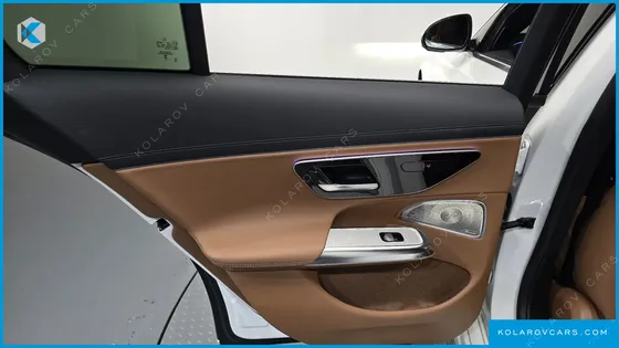 MERCEDES E-CLASS E300 4MATIC EXCLUSIVE
