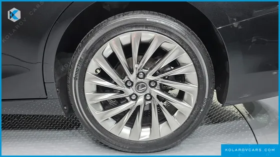 LEXUS ES LUXURY PLUS