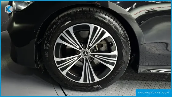 MERCEDES E-CLASS E200 AVANTGARDE