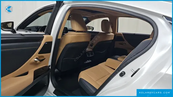 LEXUS ES EXECUTIVE