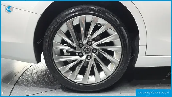 LEXUS ES LUXURY PLUS