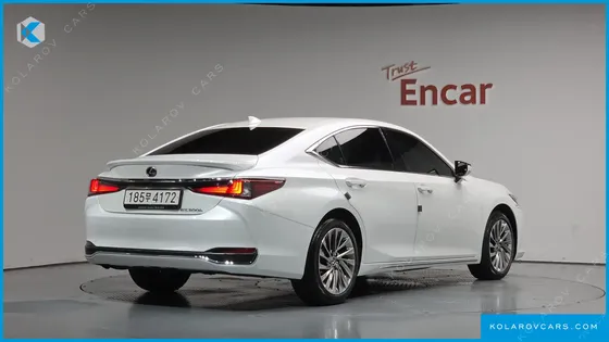 LEXUS ES LUXURY PLUS