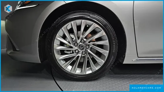 LEXUS ES EXECUTIVE
