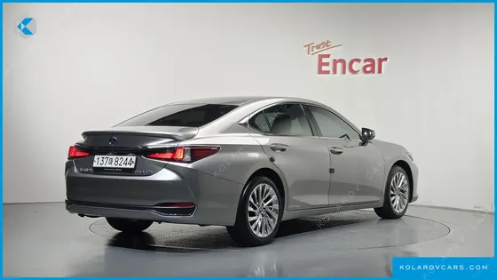 LEXUS ES LUXURY PLUS
