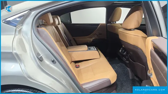 LEXUS ES LUXURY PLUS