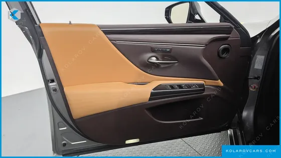 LEXUS ES LUXURY PLUS