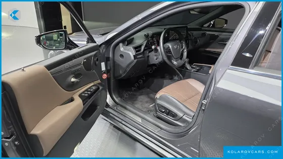 LEXUS ES EXECUTIVE