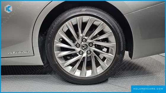 LEXUS ES EXECUTIVE