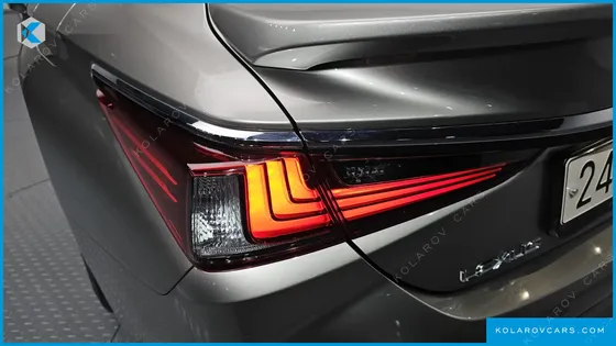 LEXUS ES EXECUTIVE