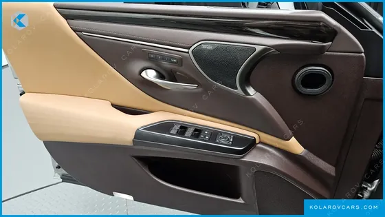 LEXUS ES EXECUTIVE