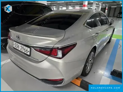LEXUS ES LUXURY PLUS