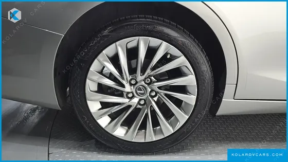 LEXUS ES LUXURY PLUS
