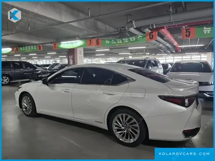 LEXUS ES EXECUTIVE