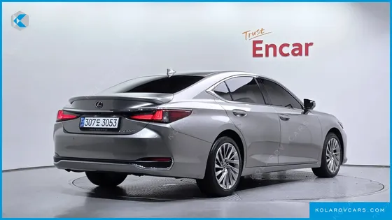 LEXUS ES EXECUTIVE