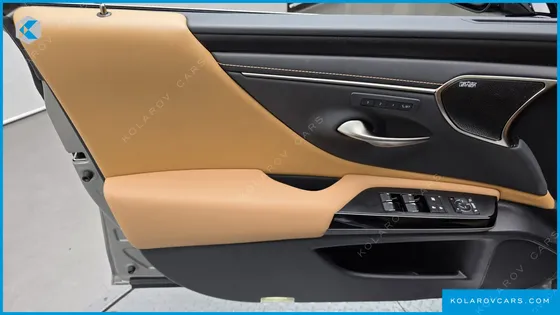 LEXUS ES EXECUTIVE