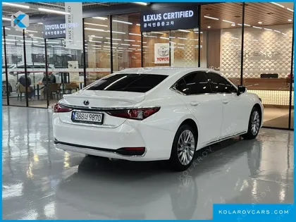LEXUS ES EXECUTIVE