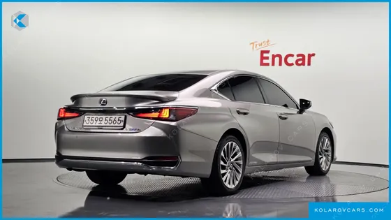 LEXUS ES EXECUTIVE