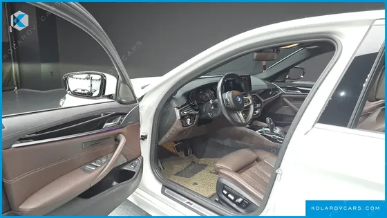 BMW 5 SERIES 530E M SPORT