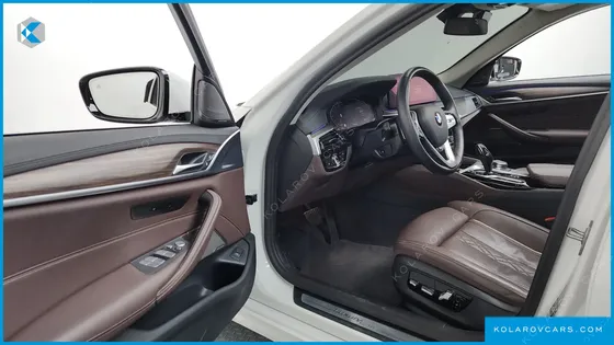 BMW 5 SERIES 530I XDRIVE LUXURY