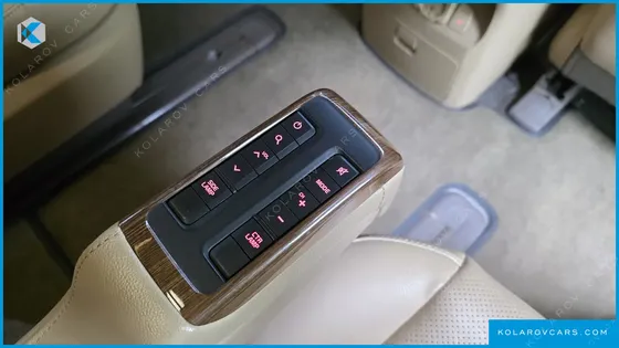 KIA CARNIVAL 9-SEATER HI-LIMOUSINE