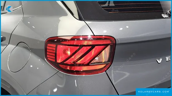 HYUNDAI VENUE 1,6 PREMIUM