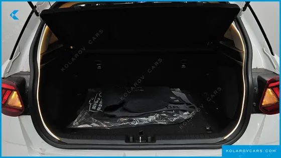 HYUNDAI VENUE 1,6 PREMIUM