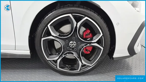 VOLKSWAGEN GOLF 2.0 GTI