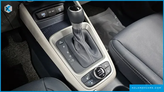 HYUNDAI VENUE 1,6 PREMIUM
