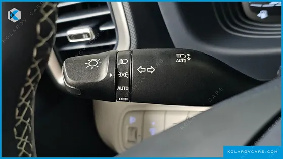 HYUNDAI VENUE 1,6 PREMIUM