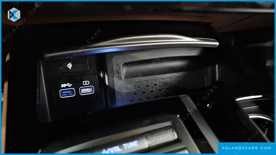 GENESIS G80 GASOLINE 2.5 TURBO 2WD