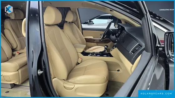 KIA CARNIVAL 7-SEATER HI-LIMOUSINE