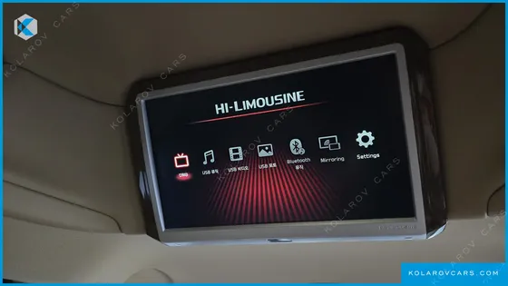 KIA CARNIVAL 7-SEATER HI-LIMOUSINE