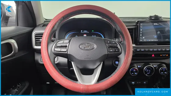 HYUNDAI VENUE 1,6 PREMIUM