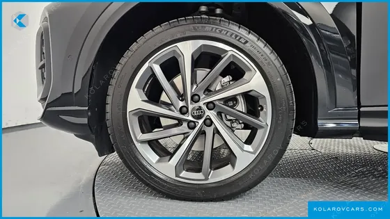 AUDI Q5 40 TFSI QUATTRO S LINE
