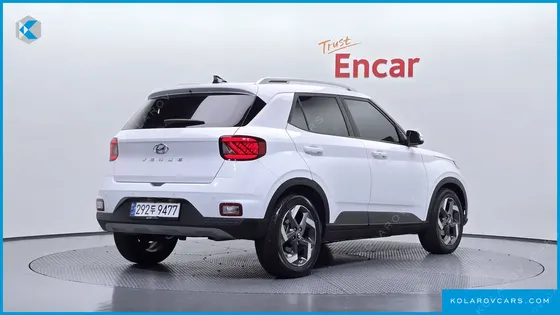HYUNDAI VENUE 1.6 MODERN