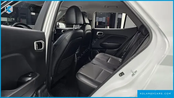 HYUNDAI VENUE 1.6 MODERN
