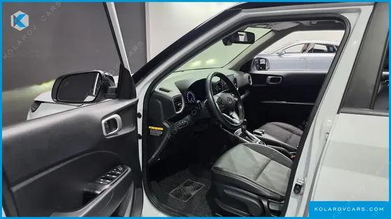 HYUNDAI VENUE 1.6 MODERN