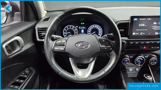 HYUNDAI VENUE 1.6 MODERN