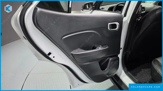 HYUNDAI VENUE 1.6 MODERN