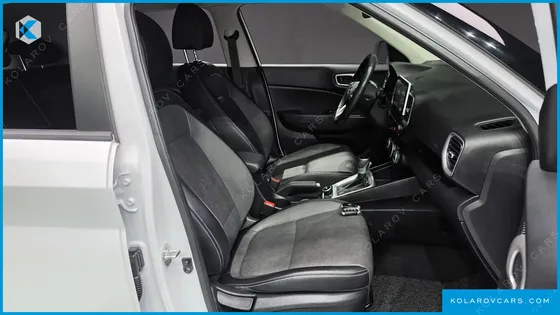 HYUNDAI VENUE 1.6 MODERN
