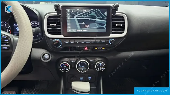 HYUNDAI VENUE 1.6 FLUX