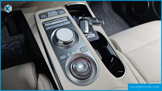 GENESIS GV70 2.5T GASOLINE 2WD