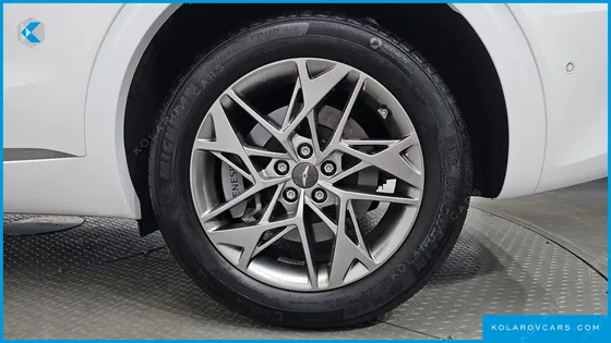 GENESIS GV70 2.5T GASOLINE 2WD