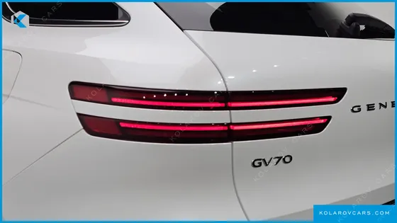 GENESIS GV70 2.5T GASOLINE 2WD
